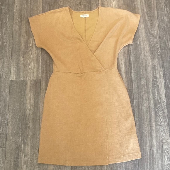 Madewell Dresses & Skirts - Madewell Tan Mini Wrap Dress size small